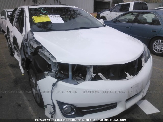 4T1BF1FK0EU800654 - 2014 TOYOTA CAMRY L/SE/LE/XLE 白色 照片 6