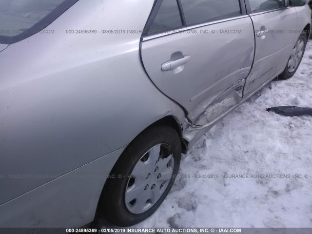 4T1BE32K94U306277 - 2004 TOYOTA CAMRY LE/XLE/SE SILVER photo 6