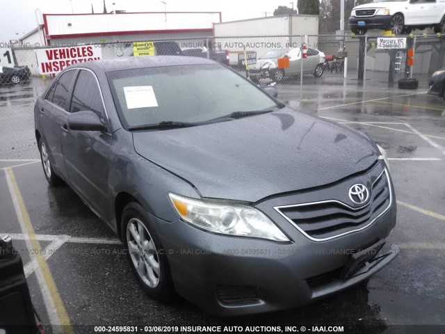 4T1BF3EK5BU767658 - 2011 TOYOTA CAMRY SE/LE/XLE GRAY photo 1