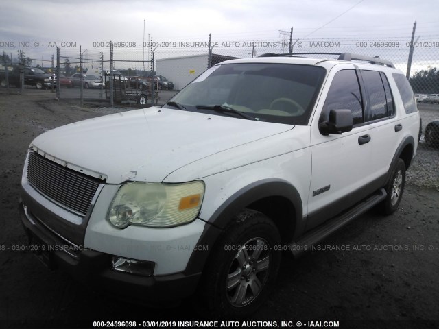 1FMEU63E76UB36076 - 2006 FORD EXPLORER XLT WHITE photo 2