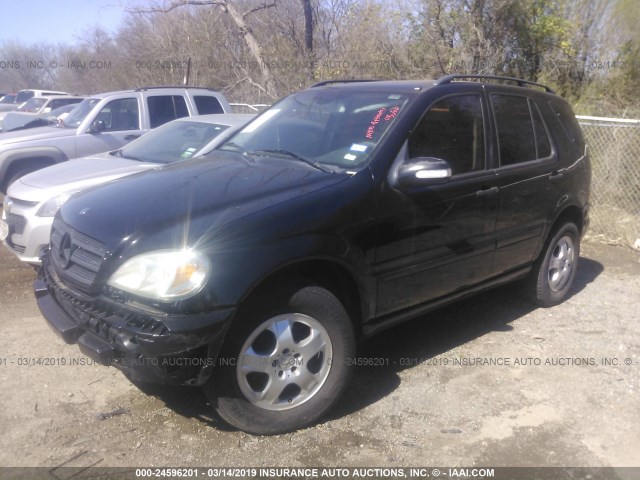 4JGAB54E92A345960 - 2002 MERCEDES-BENZ ML 320 BLACK photo 2