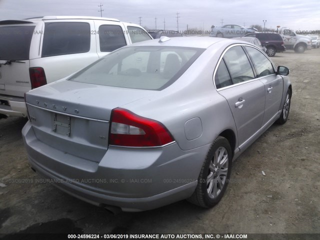 YV1982AS2A1119458 - 2010 VOLVO S80 3.2 SILVER photo 4