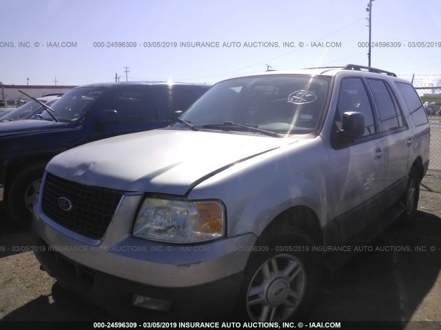 1FMPU16595LB11935 - 2005 FORD EXPEDITION XLT SILVER photo 2