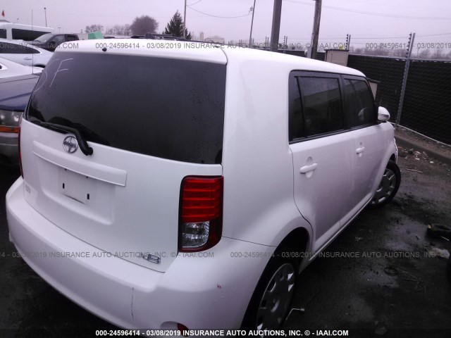 JTLZE4FE5C1142575 - 2012 TOYOTA SCION XB WHITE photo 4