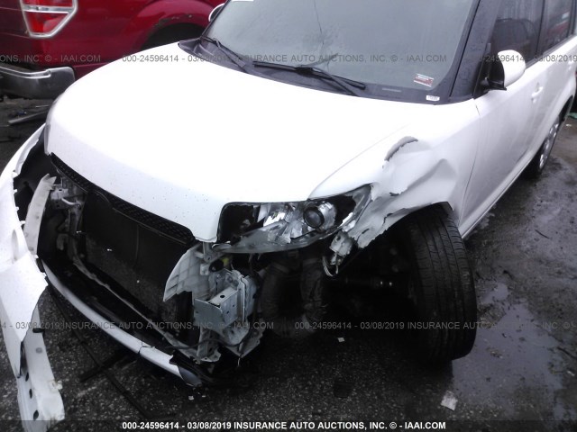 JTLZE4FE5C1142575 - 2012 TOYOTA SCION XB WHITE photo 6
