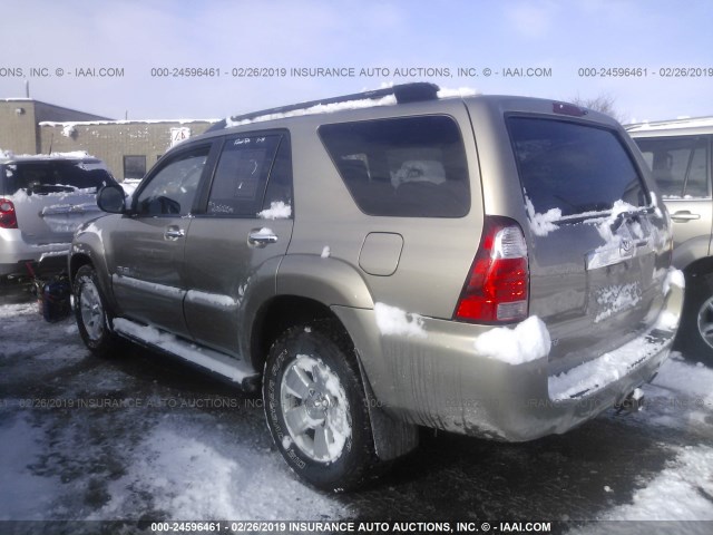 JTEBU14R070118051 - 2007 TOYOTA 4RUNNER SR5/SPORT GOLD photo 3