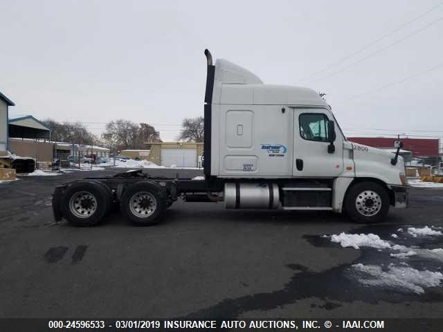 1FUJGLBG2DLBK5562 - 2013 FREIGHTLINER CASCADIA 125  Unknown photo 3