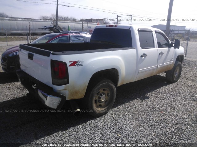 1GTHK23688F170480 - 2008 GMC SIERRA K2500 HEAVY DUTY WHITE photo 4