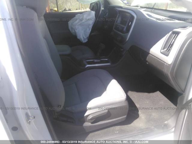 1GCGSCEN6J1311054 - 2018 CHEVROLET COLORADO LT WHITE photo 5