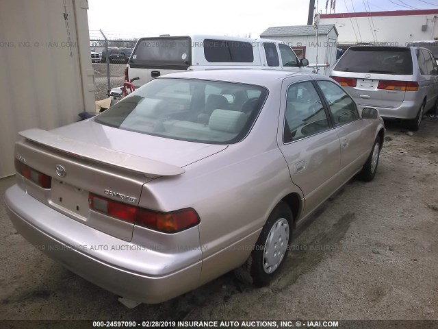 4T1BG22K7VU794389 - 1997 TOYOTA CAMRY CE/LE/XLE GOLD photo 4