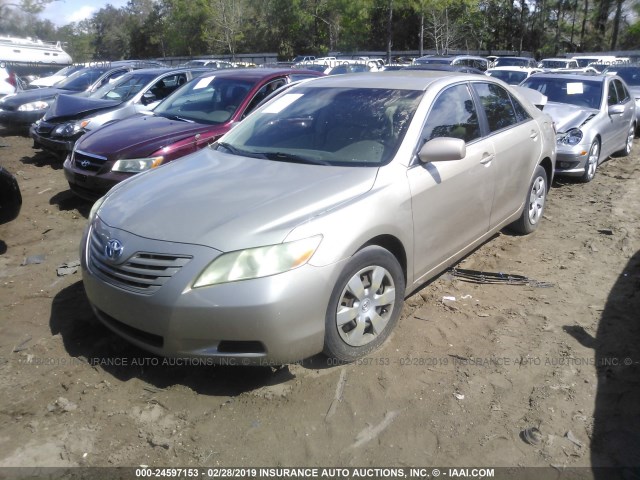 4T1BE46KX7U695497 - 2007 TOYOTA CAMRY NEW GENERAT CE/LE/XLE/SE GOLD photo 2
