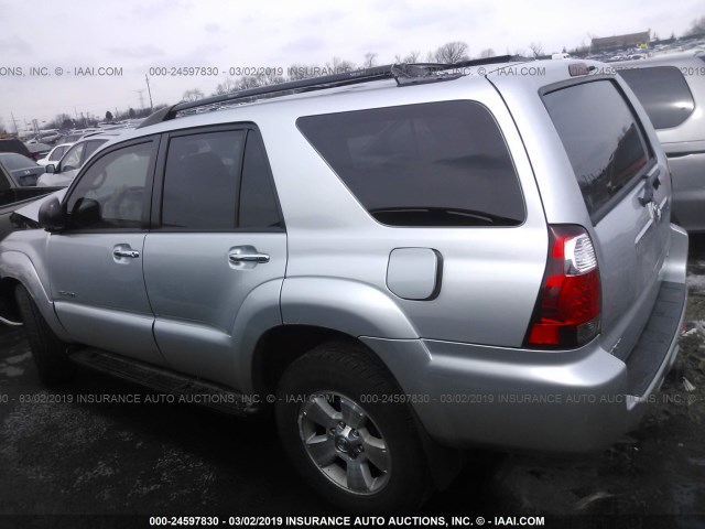 JTEBU14R860089476 - 2006 TOYOTA 4RUNNER SR5/SPORT SILVER photo 3