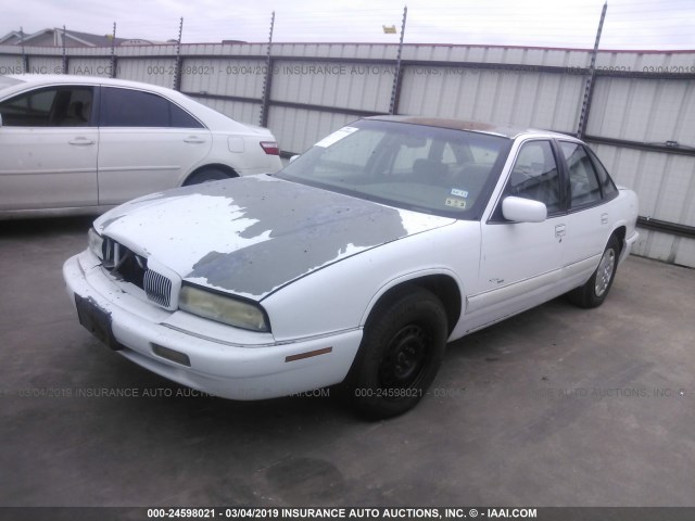 2G4WB52M1T1467773 - 1996 BUICK REGAL CUSTOM WHITE photo 2