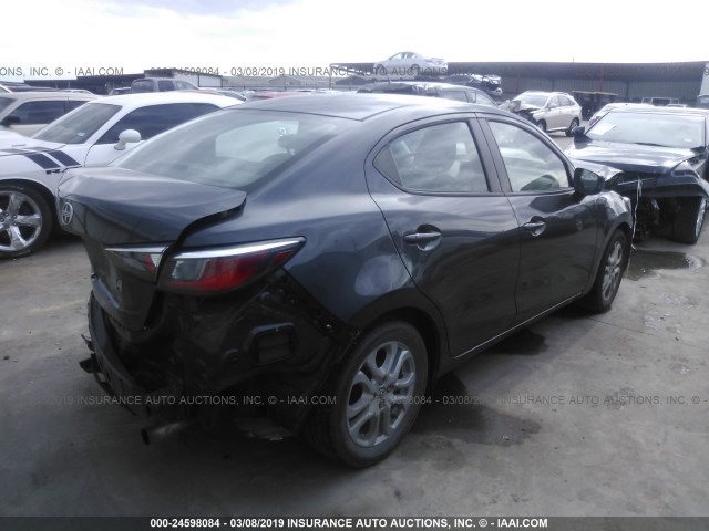 3MYDLBZV1GY134892 - 2016 TOYOTA SCION IA GRAY photo 4