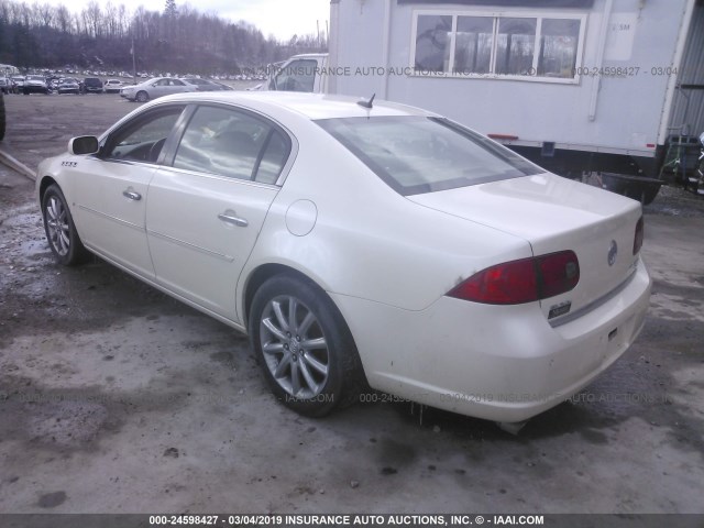 1G4HE57Y68U156024 - 2008 BUICK LUCERNE CXS WHITE photo 3