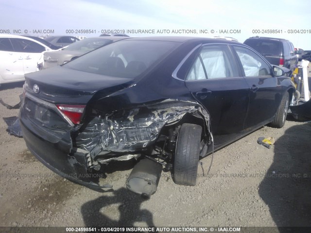 4T1BF1FK3GU123442 - 2016 TOYOTA CAMRY LE/XLE/SE/XSE BLACK photo 4