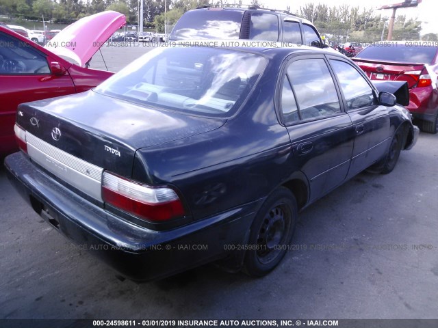 1NXBB02E7VZ609478 - 1997 TOYOTA COROLLA DX GREEN photo 4