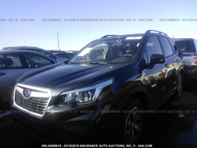 JF2SKAEC0KH481031 - 2019 SUBARU FORESTER PREMIUM BLACK photo 2