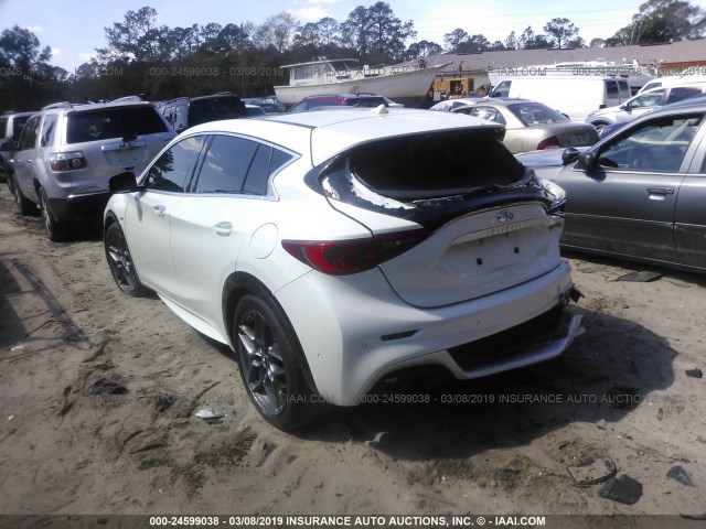 SJKCH5CPXJA043359 - 2018 INFINITI QX30 LUXURY/PREMIUM/SPORT WHITE photo 3