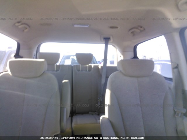 KNDMG4C35A6349227 - 2010 KIA SEDONA LX SILVER photo 8