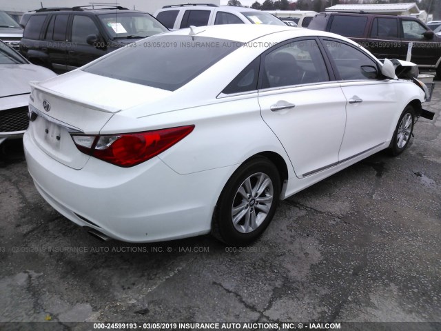 5NPEC4AC0DH744414 - 2013 HYUNDAI SONATA SE/LIMITED WHITE photo 4