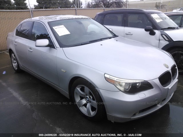 WBANA53584B850490 - 2004 BMW 525 I ვერცხლისფერი ფოტო 1