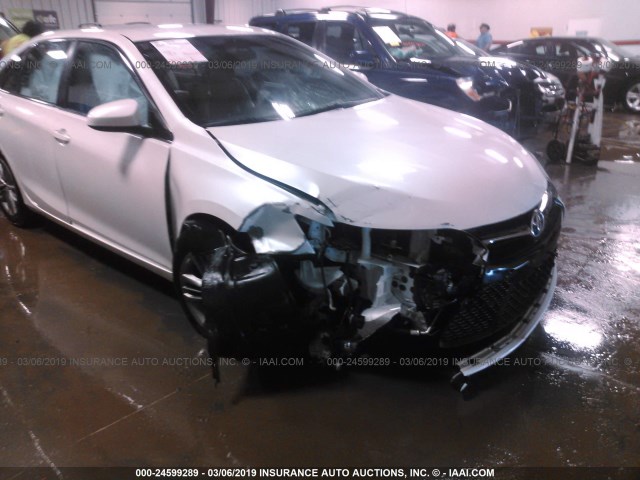 4T1BF1FK0GU171691 - 2016 TOYOTA CAMRY LE/XLE/SE/XSE WHITE photo 6