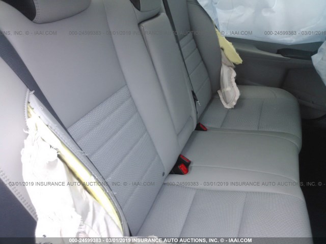 4T1BF1FK2GU180425 - 2016 TOYOTA CAMRY LE/XLE/SE/XSE WHITE photo 8