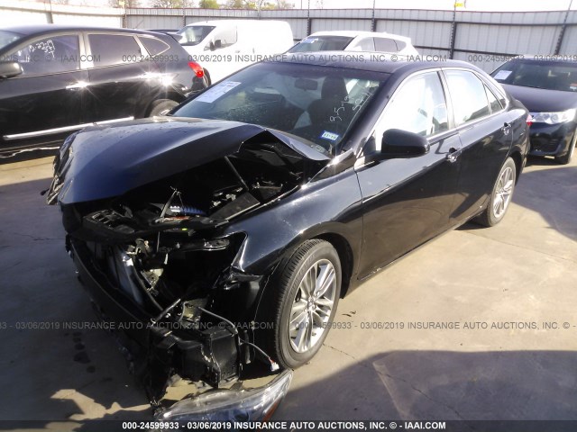 4T1BF1FK9GU149060 - 2016 TOYOTA CAMRY LE/XLE/SE/XSE BLACK photo 2