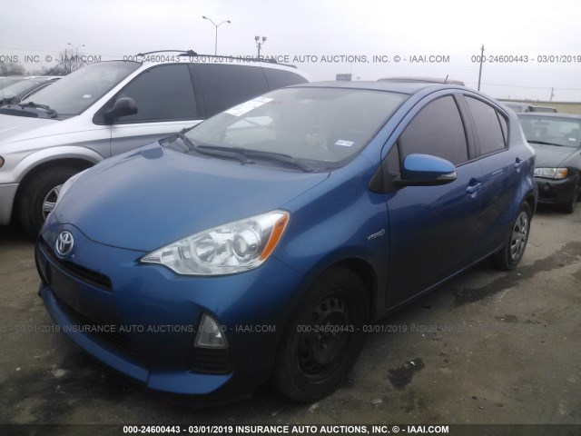 JTDKDTB31E1558818 - 2014 TOYOTA PRIUS C BLUE photo 2