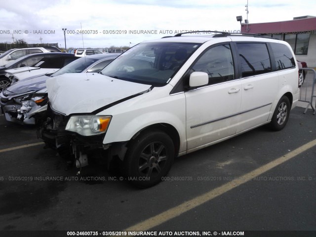 2A4RR5D12AR397838 - 2010 CHRYSLER TOWN & COUNTRY TOURING WHITE photo 2