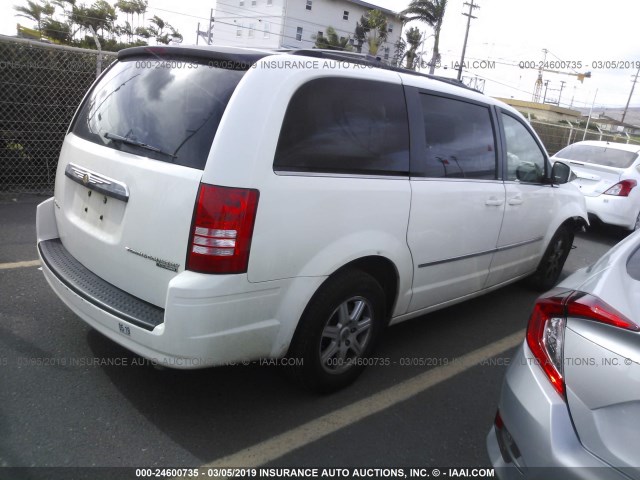 2A4RR5D12AR397838 - 2010 CHRYSLER TOWN & COUNTRY TOURING WHITE photo 4