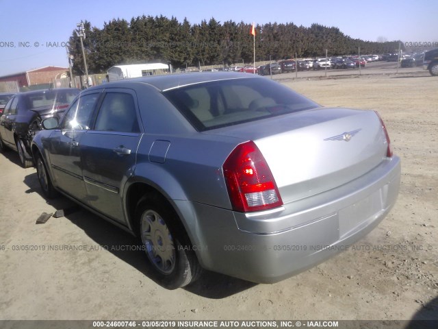 2C3JA53G95H675800 - 2005 CHRYSLER 300 TOURING SILVER photo 3