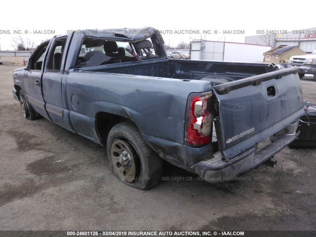 1GCEC19T86Z153746 - 2006 CHEVROLET SILVERADO C1500 BLUE photo 3