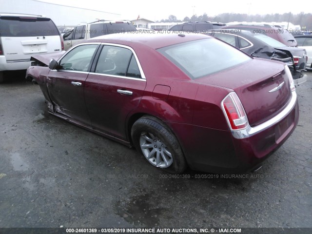 2C3CCAEGXEH345737 - 2014 CHRYSLER 300C RED photo 3