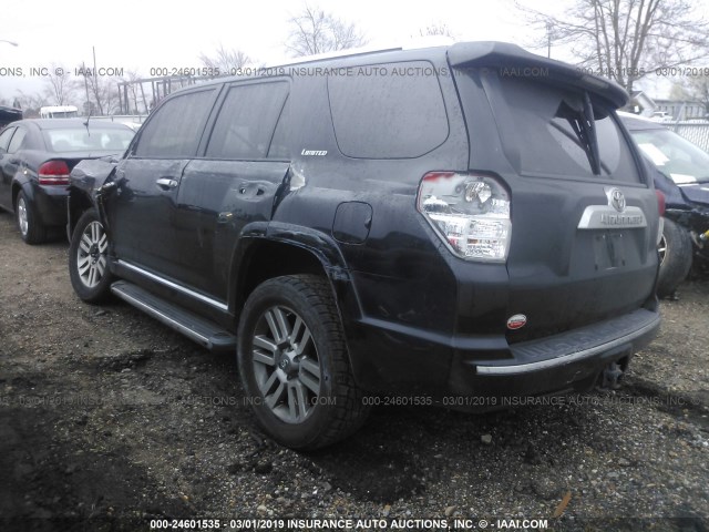 JTEBU5JR3D5136473 - 2013 TOYOTA 4RUNNER SR5/LIMITED/TRAIL BLACK photo 3