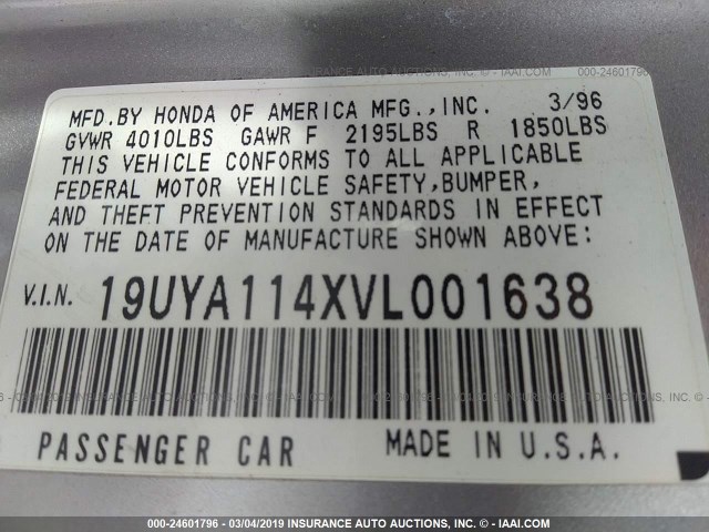 19UYA114XVL001638 - 1997 ACURA 2.2CL SILVER photo 9