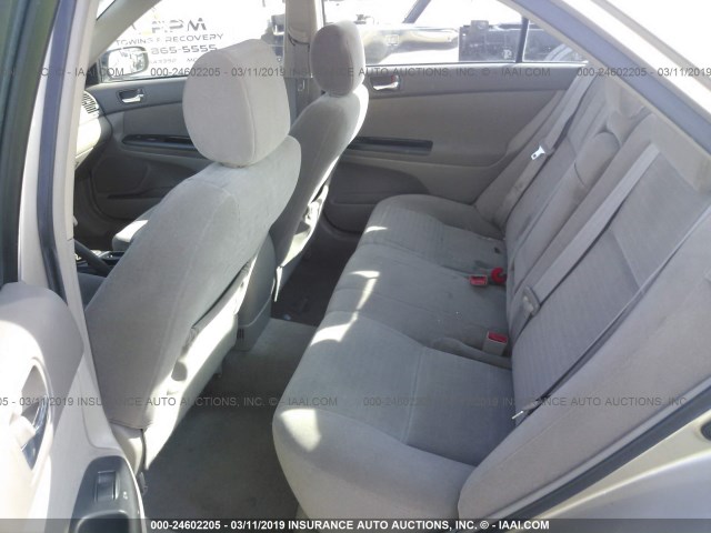 JTDBE32K863062019 - 2006 TOYOTA CAMRY LE/XLE TAN photo 8
