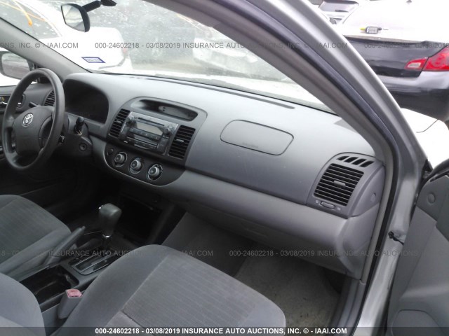 4T1BE32K36U145007 - 2006 TOYOTA CAMRY LE/XLE/SE SILVER photo 5