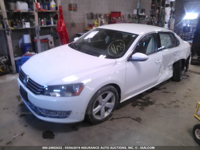 1VWBP7A31CC014737 - 2012 VOLKSWAGEN PASSAT SE WHITE photo 2