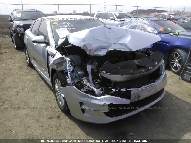 5XXGT4L38JG223969 - 2018 KIA OPTIMA LX/S SILVER photo 6