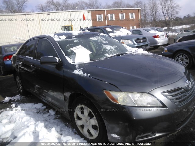 JTNBE46K673100800 - 2007 TOYOTA CAMRY NEW GENERAT CE/LE/XLE/SE GRAY photo 1