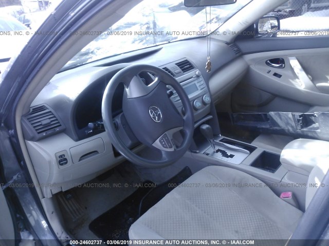 JTNBE46K673100800 - 2007 TOYOTA CAMRY NEW GENERAT CE/LE/XLE/SE GRAY photo 5