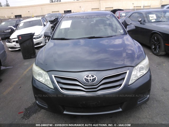 4T4BF3EK0BR125161 - 2011 TOYOTA CAMRY SE/LE/XLE GRAY photo 6