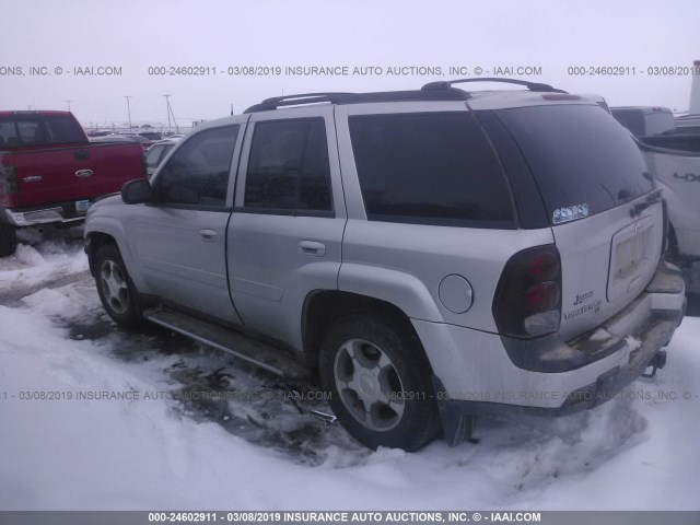 1GNDT13SX52191263 - 2005 CHEVROLET TRAILBLAZER LS/LT SILVER photo 3