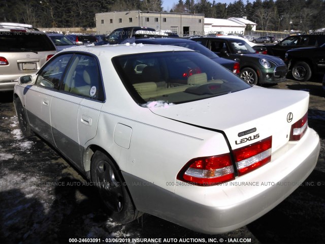 JT8BF28G510308401 - 2001 LEXUS ES 300 WHITE photo 3