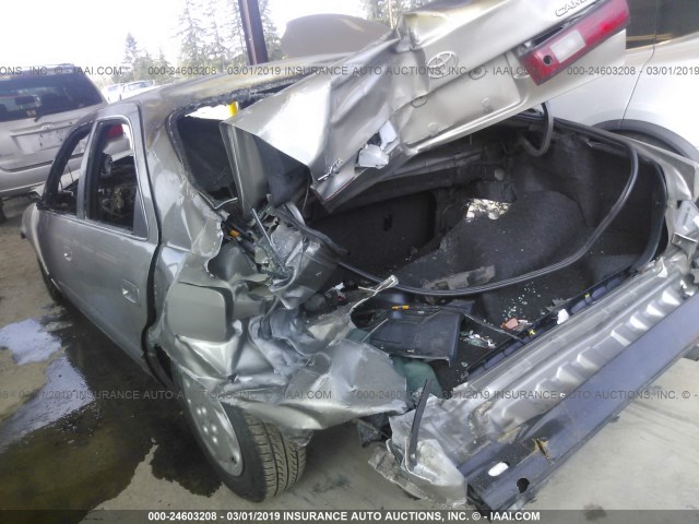 JT2BG22K4W0233122 - 1998 TOYOTA CAMRY CE/LE/XLE 灰色 照片 3