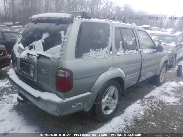 JNRDR09Y91W218825 - 2001 INFINITI QX4 SILVER photo 4