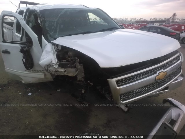 1GCRKSE71CZ190264 - 2012 CHEVROLET SILVERADO K1500 LT WHITE photo 6