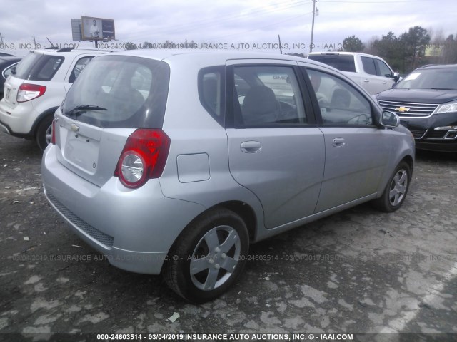 KL1TD6DE5BB185252 - 2011 CHEVROLET AVEO LS/LT Արծաթագույն լուսանկար 4